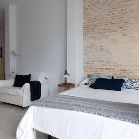 Home Francos 22. Sevilla Kültér fotó